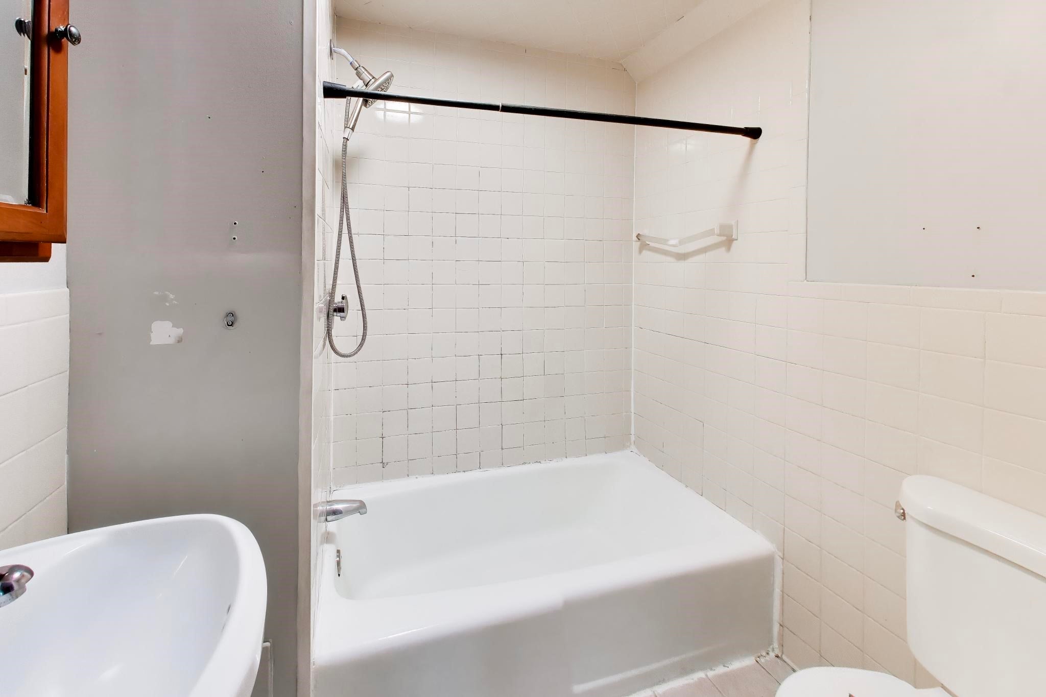 9 Irving ST, Everett, MA Photo #26