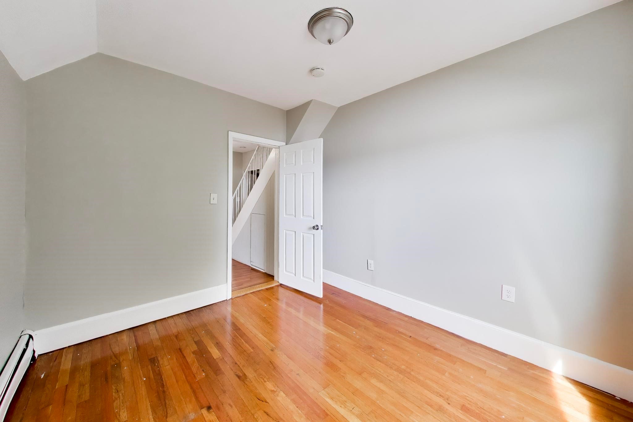 9 Irving ST, Everett, MA Photo #25