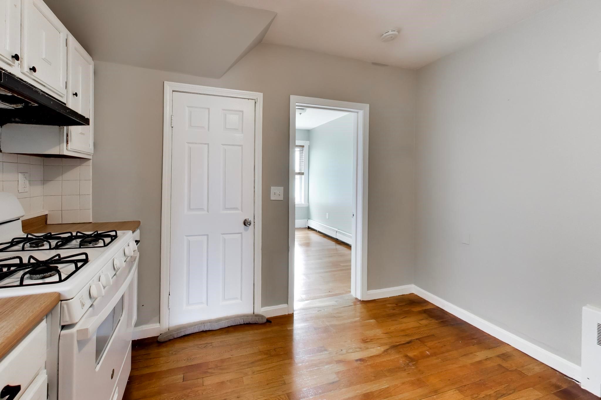 9 Irving ST, Everett, MA Photo #20