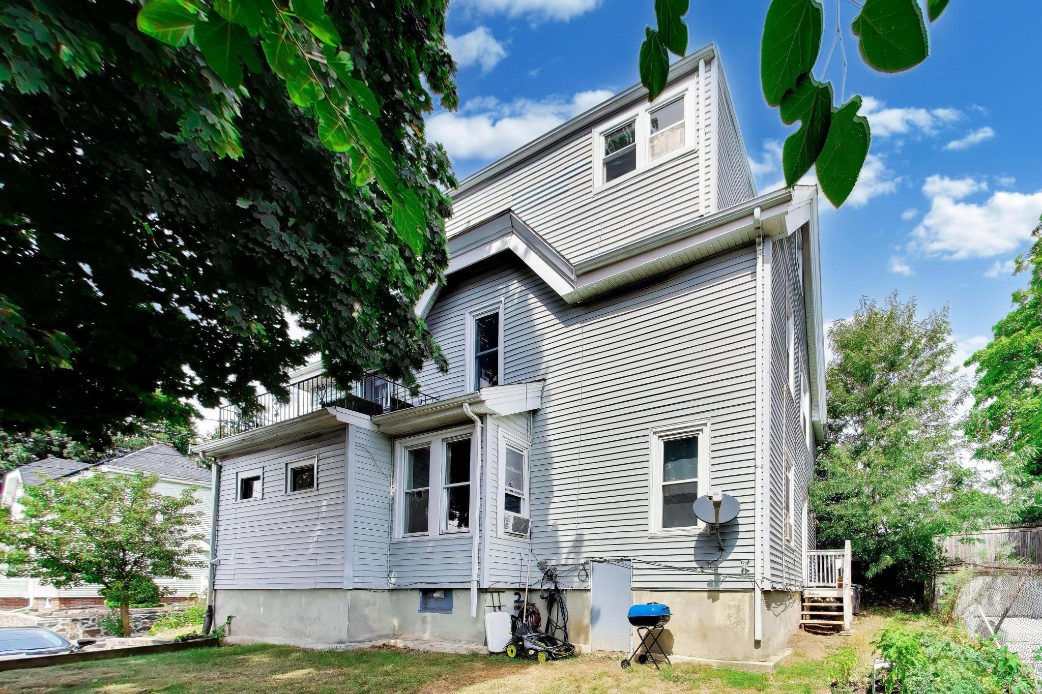 9 Irving ST, Everett, MA Photo #37