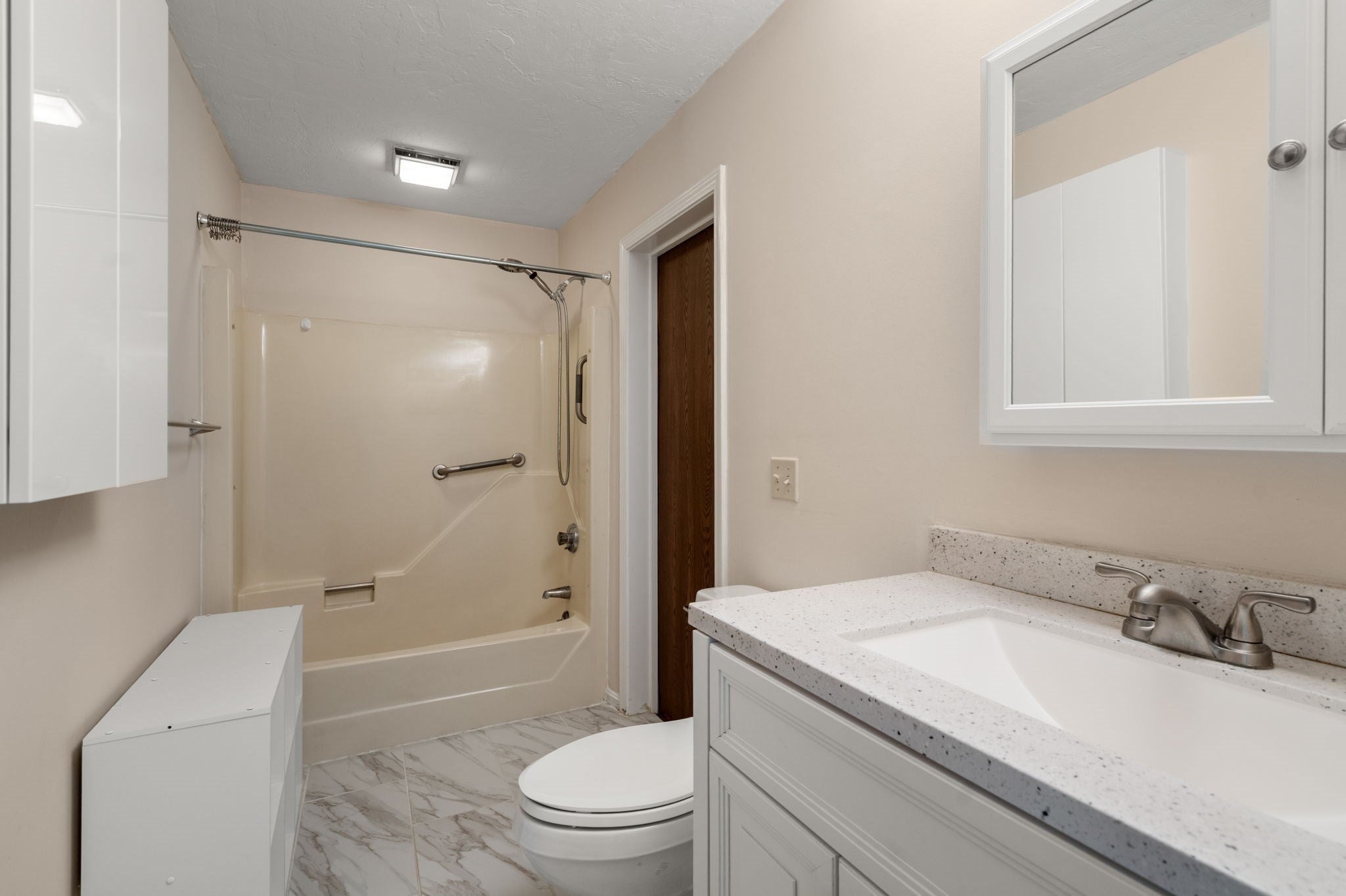 50 Londonderry Rd #50, Grafton, MA, 50 Londonderry Rd #50, Grafton, MA Photo #12
