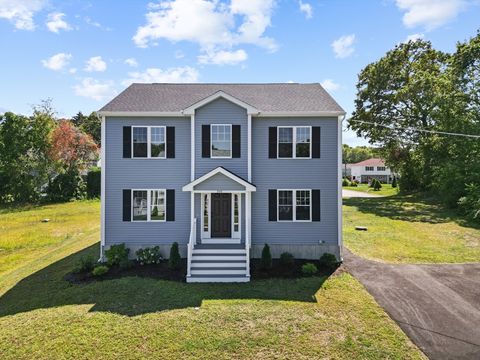 961 Wood St Fall River MA 02721