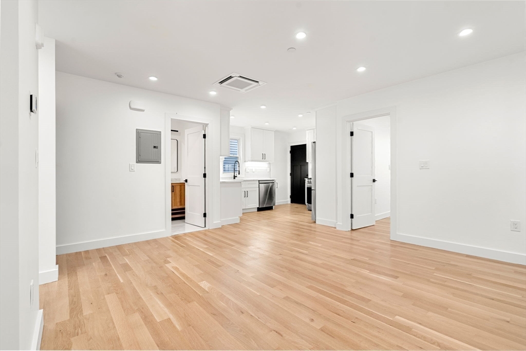 63 Oak St 2