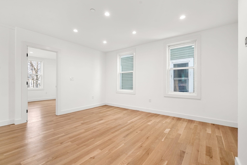 63 Oak St 2
