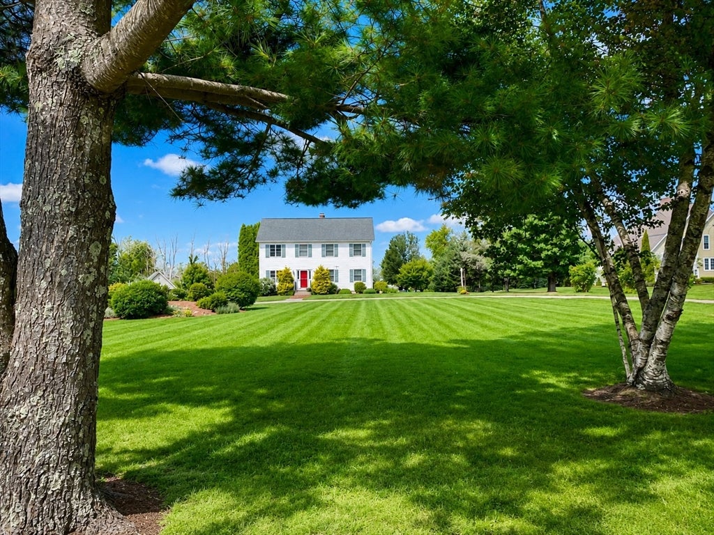 60 Osgood Rd, Sterling, MA Photo #1