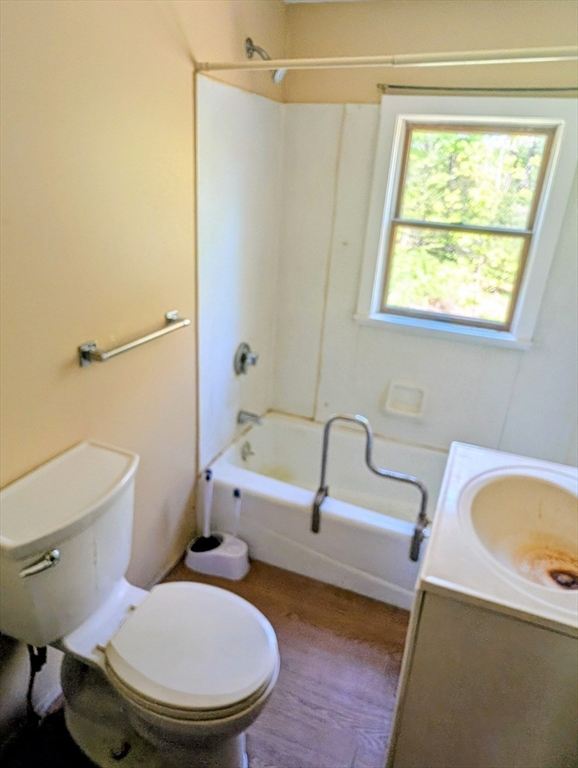 51 Russell Stage Rd, Blandford, MA Photo #9