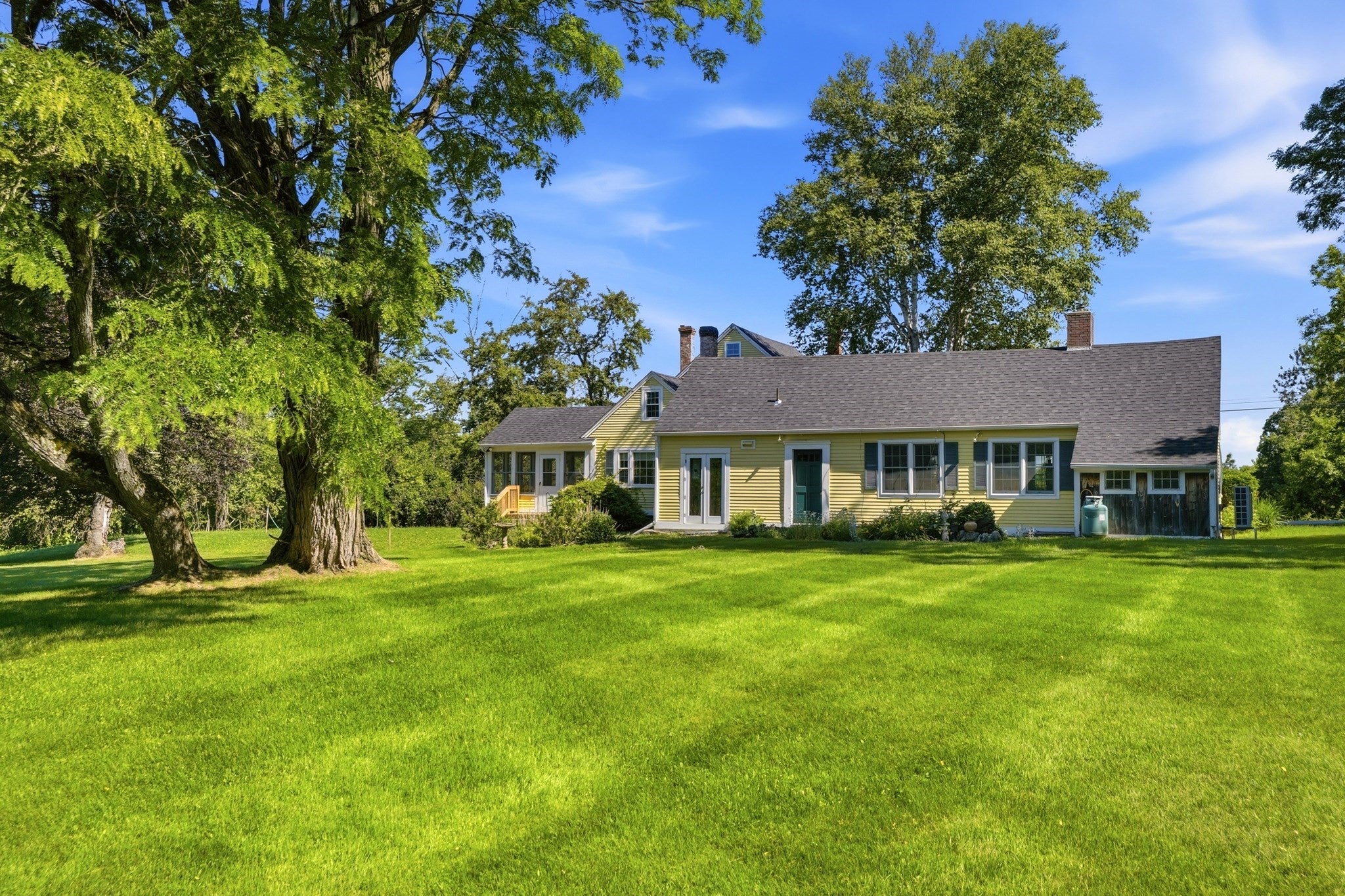 102 Hubbard Hill Road