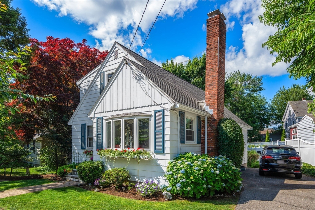 11 Country Rd