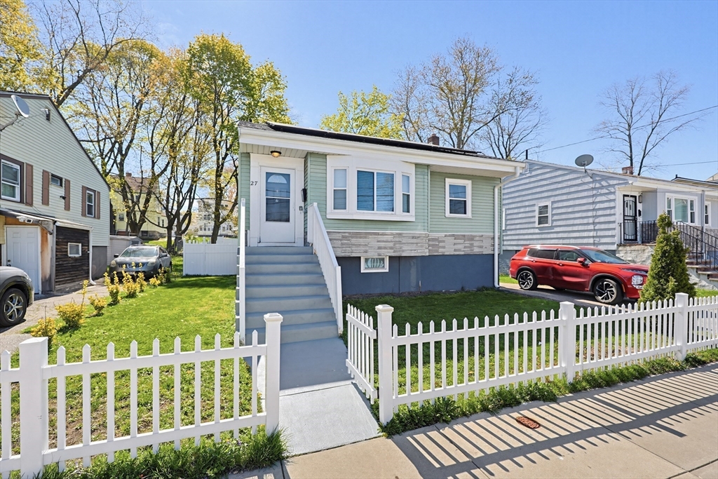 27 Banfield Ave