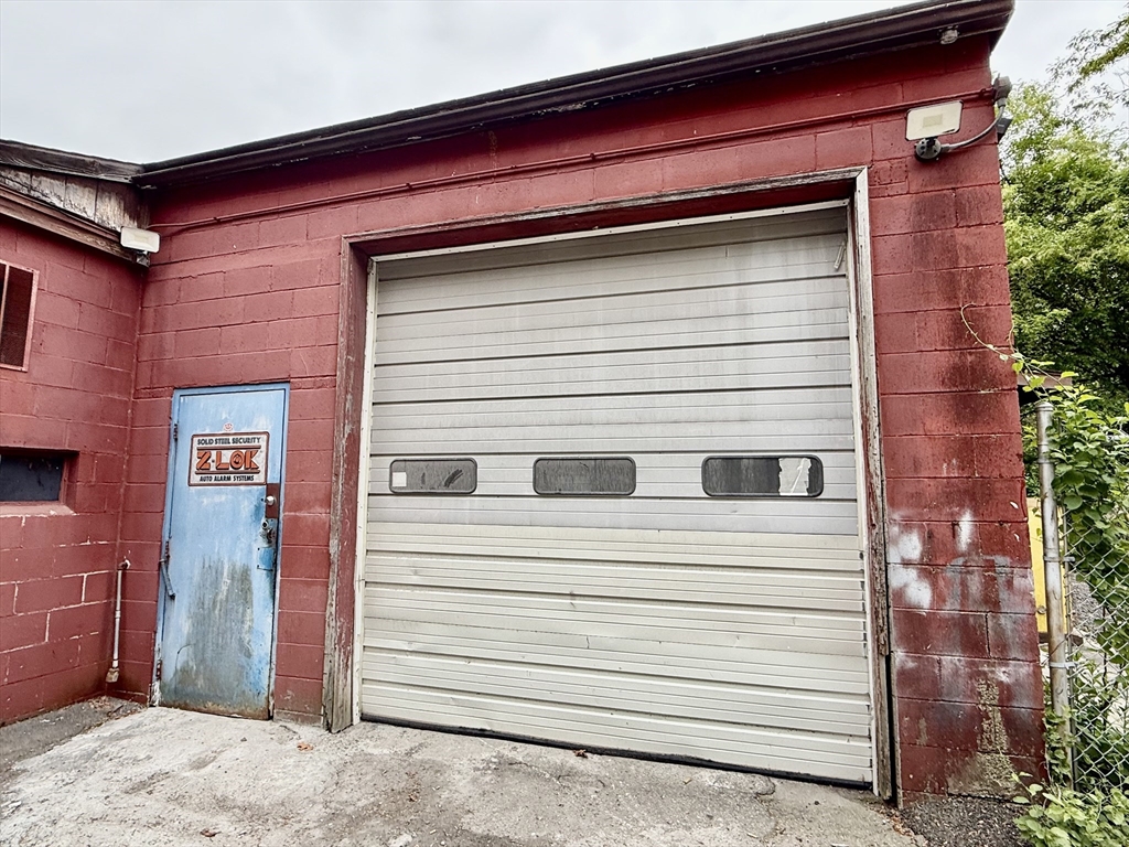 112 Haverhill St B+C
