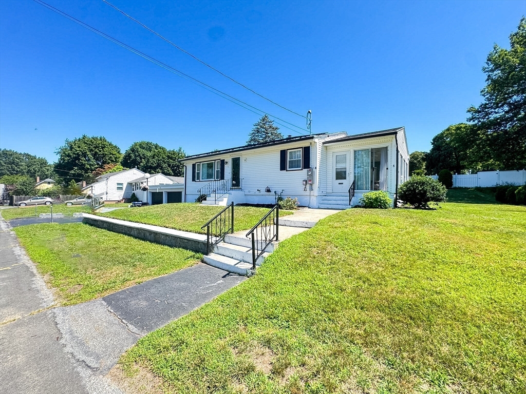 8 Francella Rd, Methuen, MA, 8 Francella Rd, Methuen, MA Photo #3