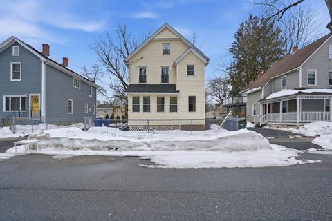 Photo of 31 Washburn St, Springfield, MA 01107 (MLS # 73480434)