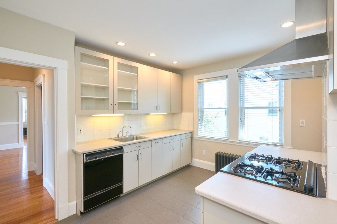 30 Edgecliff Road #30, Watertown, MA, 30 Edgecliff Road #30, Watertown, MA Photo #9