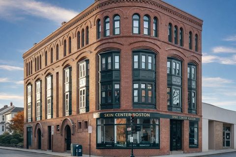 Photo of 5 Davis Ave #5, Brookline, MA 02445 (MLS # 73476050)