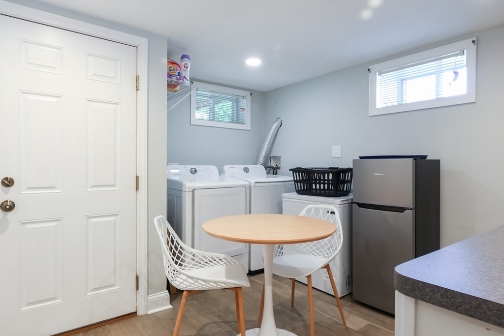 Franklin, Massachusetts 02038, United States, 4 Bedrooms Bedrooms, ,3 BathroomsBathrooms,Residential,Pending,151093