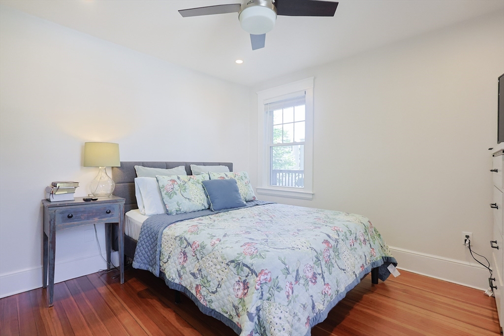 Franklin, Massachusetts 02038, United States, 4 Bedrooms Bedrooms, ,3 BathroomsBathrooms,Residential,Pending,151093