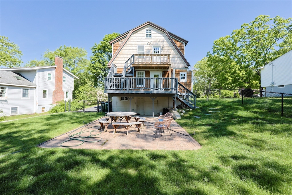 Franklin, Massachusetts 02038, United States, 4 Bedrooms Bedrooms, ,3 BathroomsBathrooms,Residential,Pending,151093