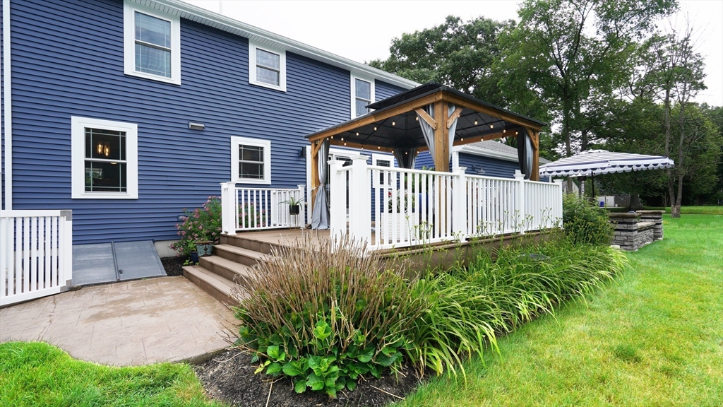 6 Greenbriar Lane