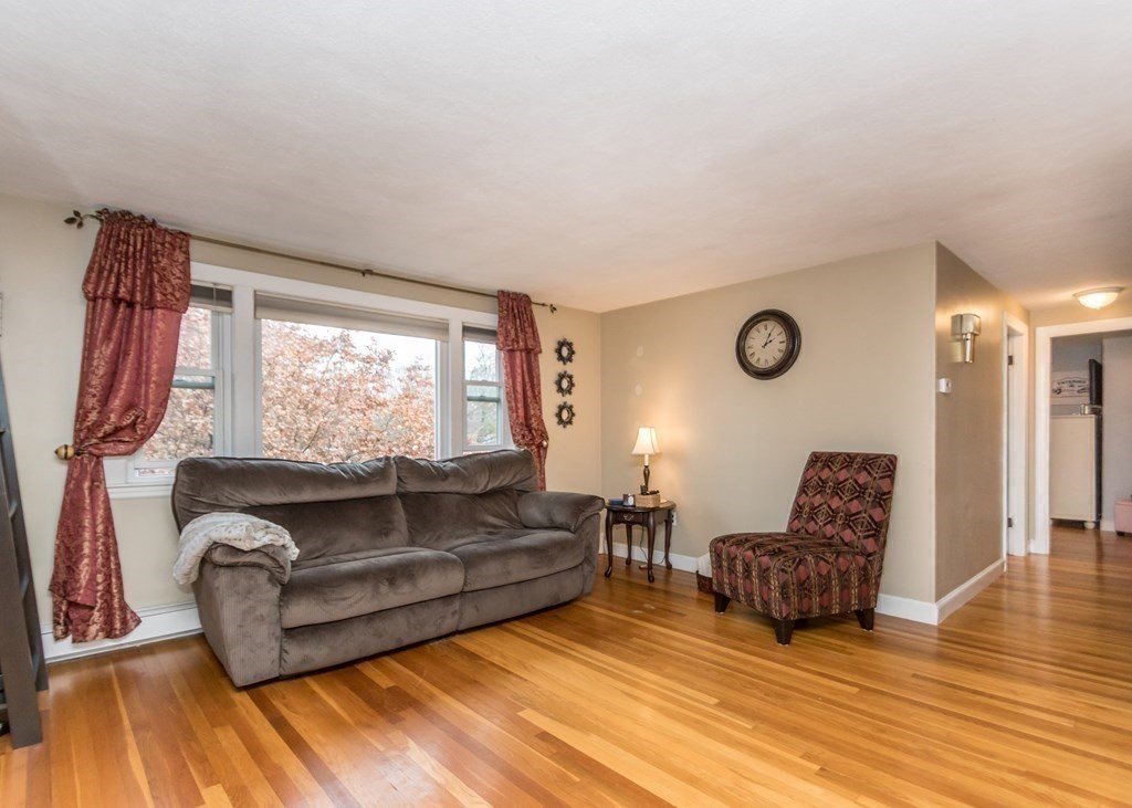 170 Ravenswood