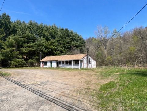 115 Sturbridge Rd Brimfield MA 01010