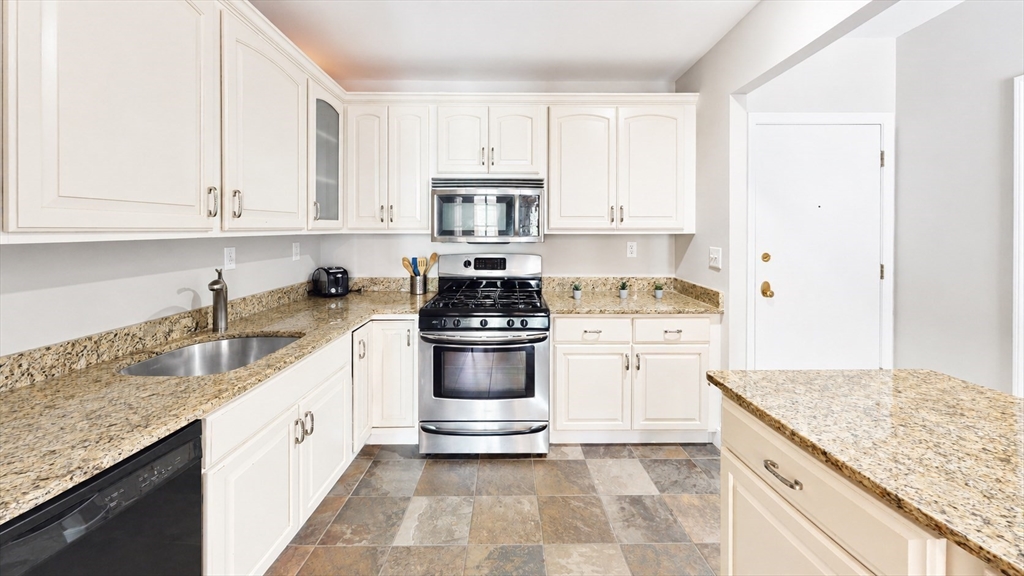227 Summit Ave #W205, Brookline, MA, 227 Summit Ave #W205, Brookline, MA Photo #4