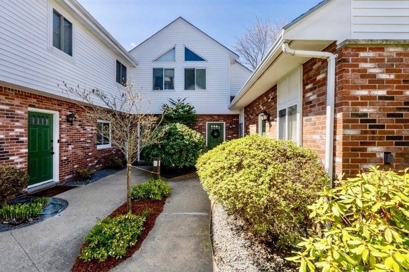 233 Lake St #D, Weymouth, MA, 233 Lake St #D, Weymouth, MA Photo #1