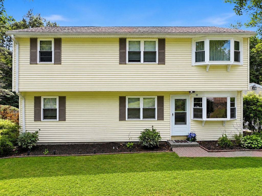 19 Cypress St, Oxford, MA, 19 Cypress St, Oxford, MA Photo #2