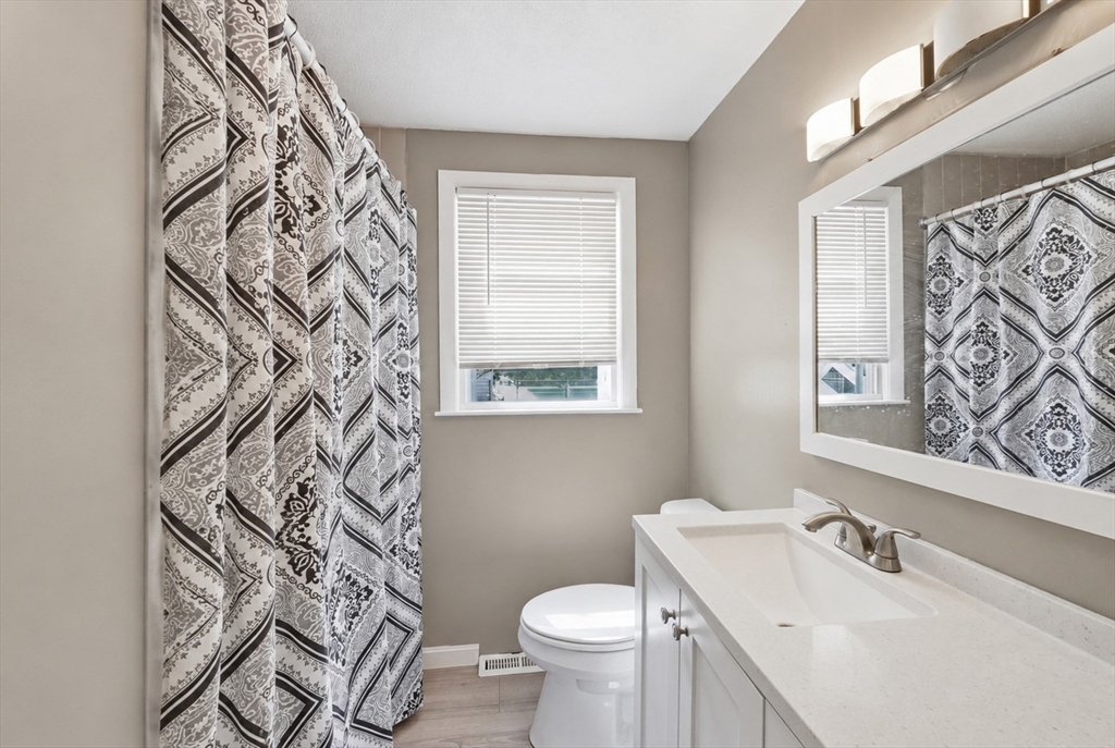 19 Cypress St, Oxford, MA, 19 Cypress St, Oxford, MA Photo #20