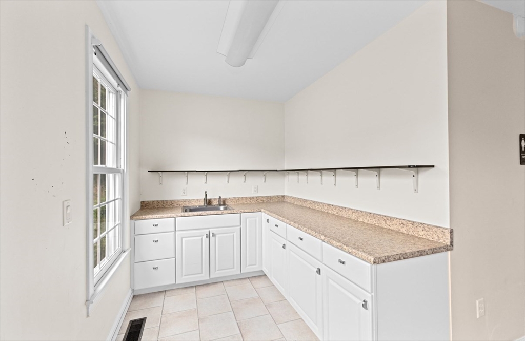 226 Chief Justice Cushing Highway