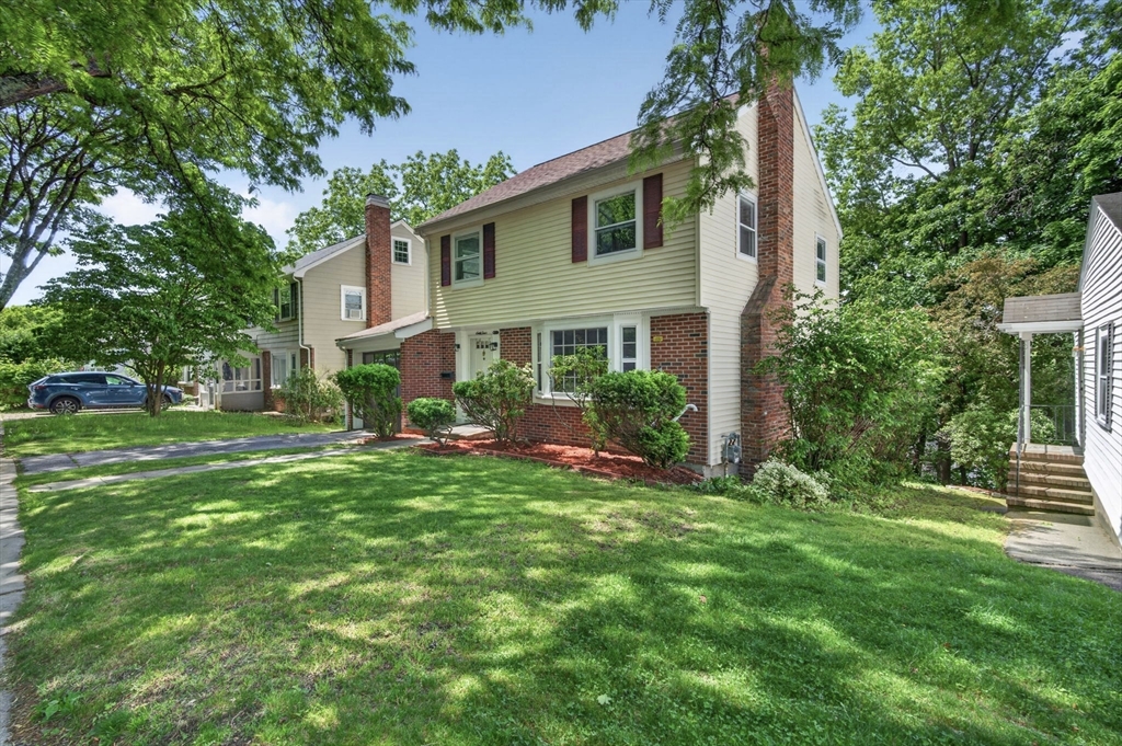 64 Redlands Rd