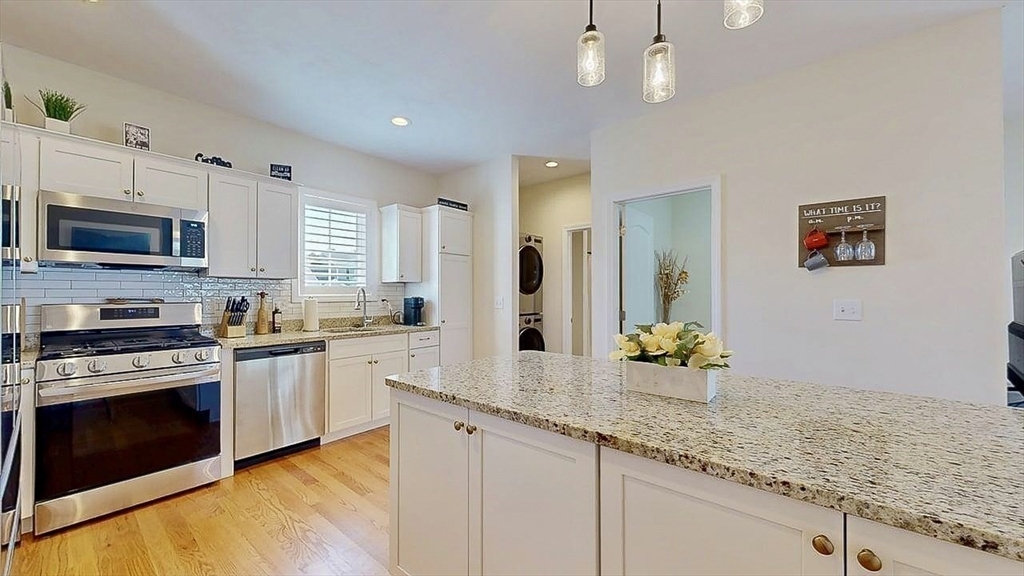 27 Tea Party Circle 27