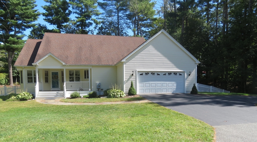 20 B Phyllis Lane