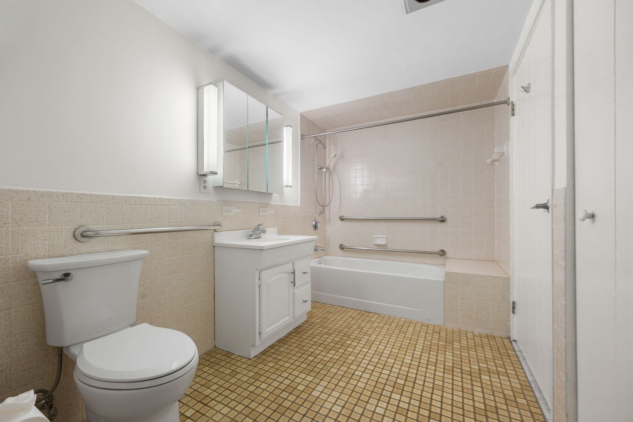180 Green Street #411, Melrose, MA Photo #20