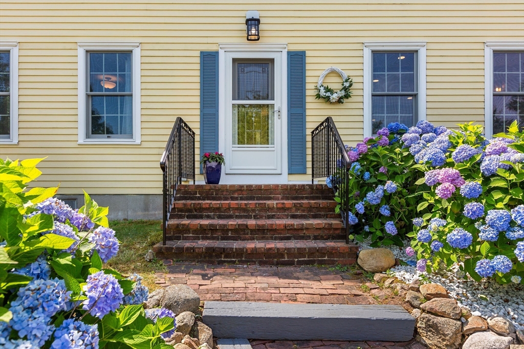 10 Briarfield Road