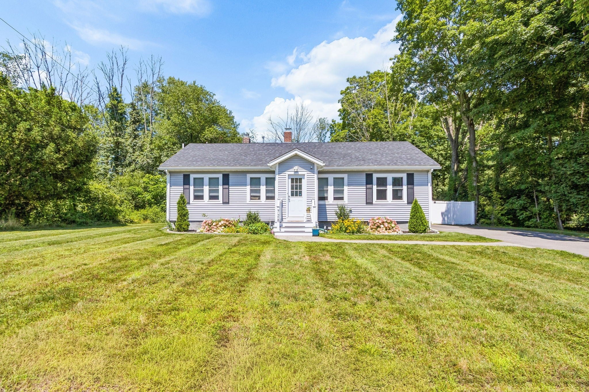 728 Pleasant St, Attleboro, MA, 728 Pleasant St, Attleboro, MA Photo #2