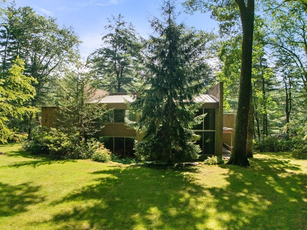 33 Aylesbury Rd