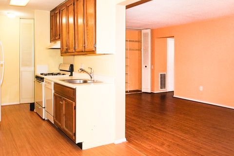 Photo of 4 Shrewsbury Dr #G, Shrewsbury, MA 01545 (MLS # 73442201)