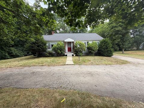 94 Pleasant Medfield MA 02052