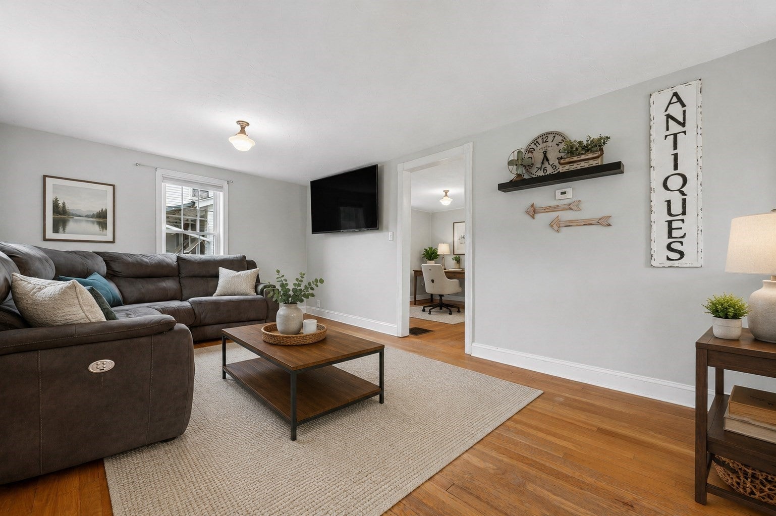 26 Millbury Ave