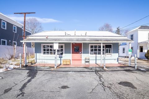 Photo of 382 Water St, Clinton, MA 01510 (MLS # 73460926)