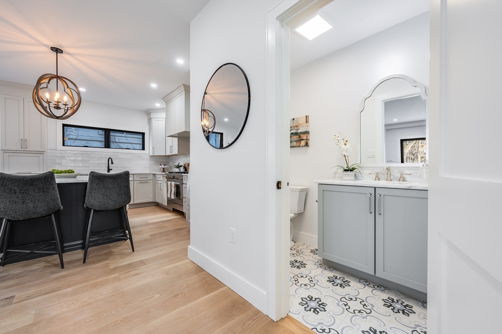809-811 Heath St 811