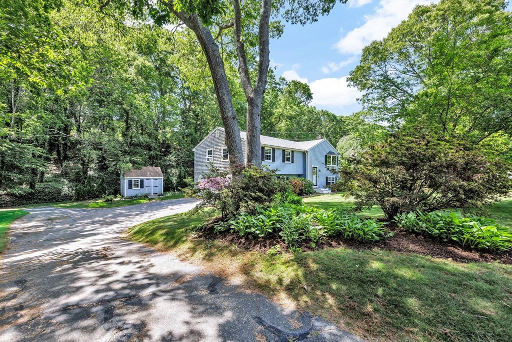 6 Woodvale Ave