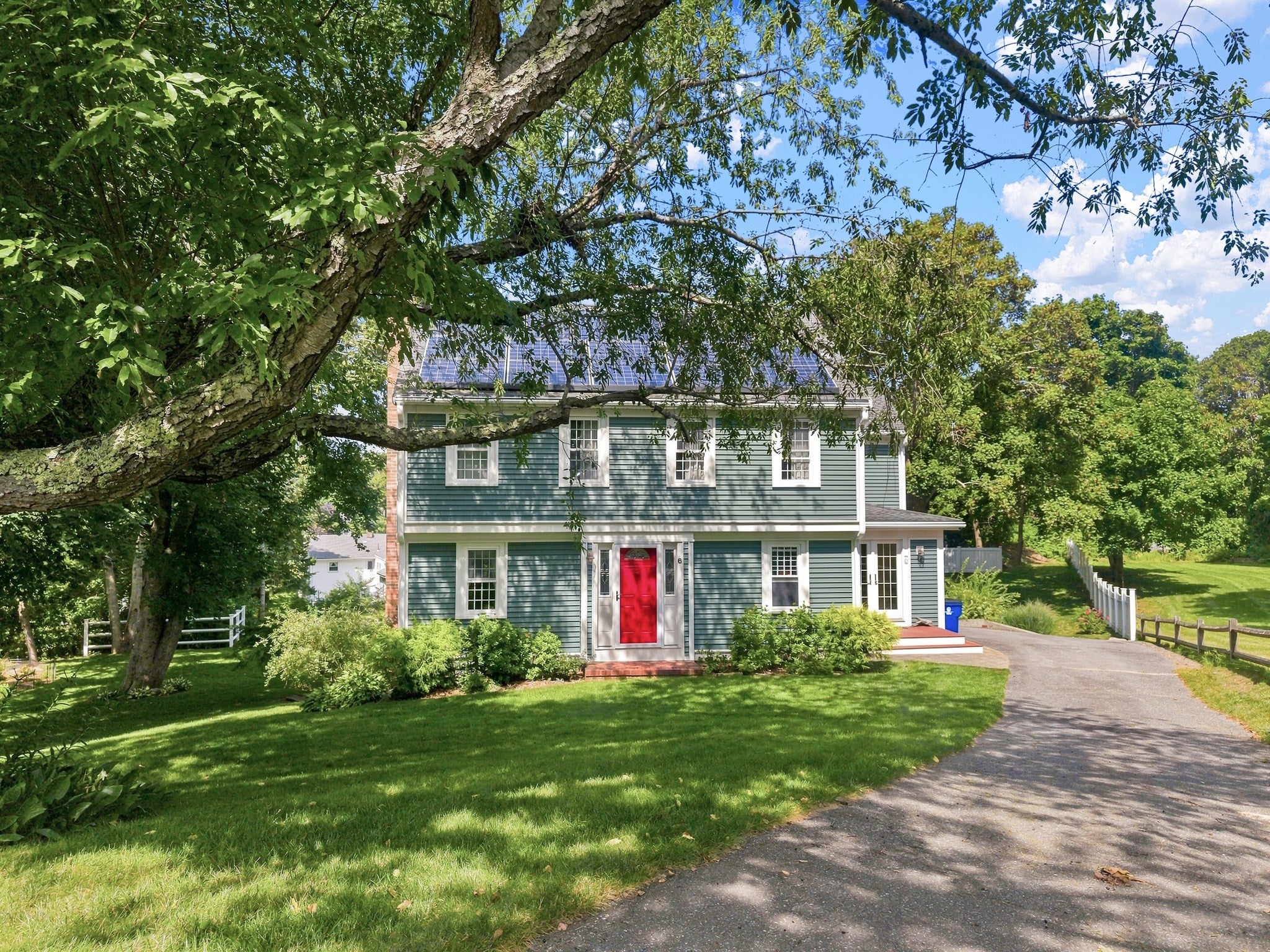 6 Meadowlark Ln