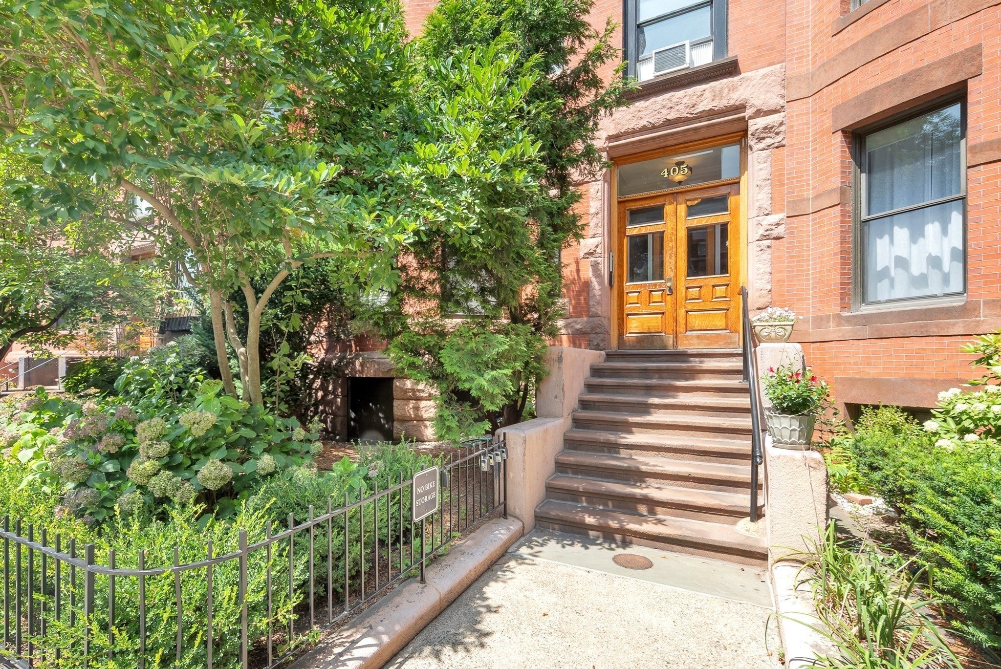 405 Marlborough St 31