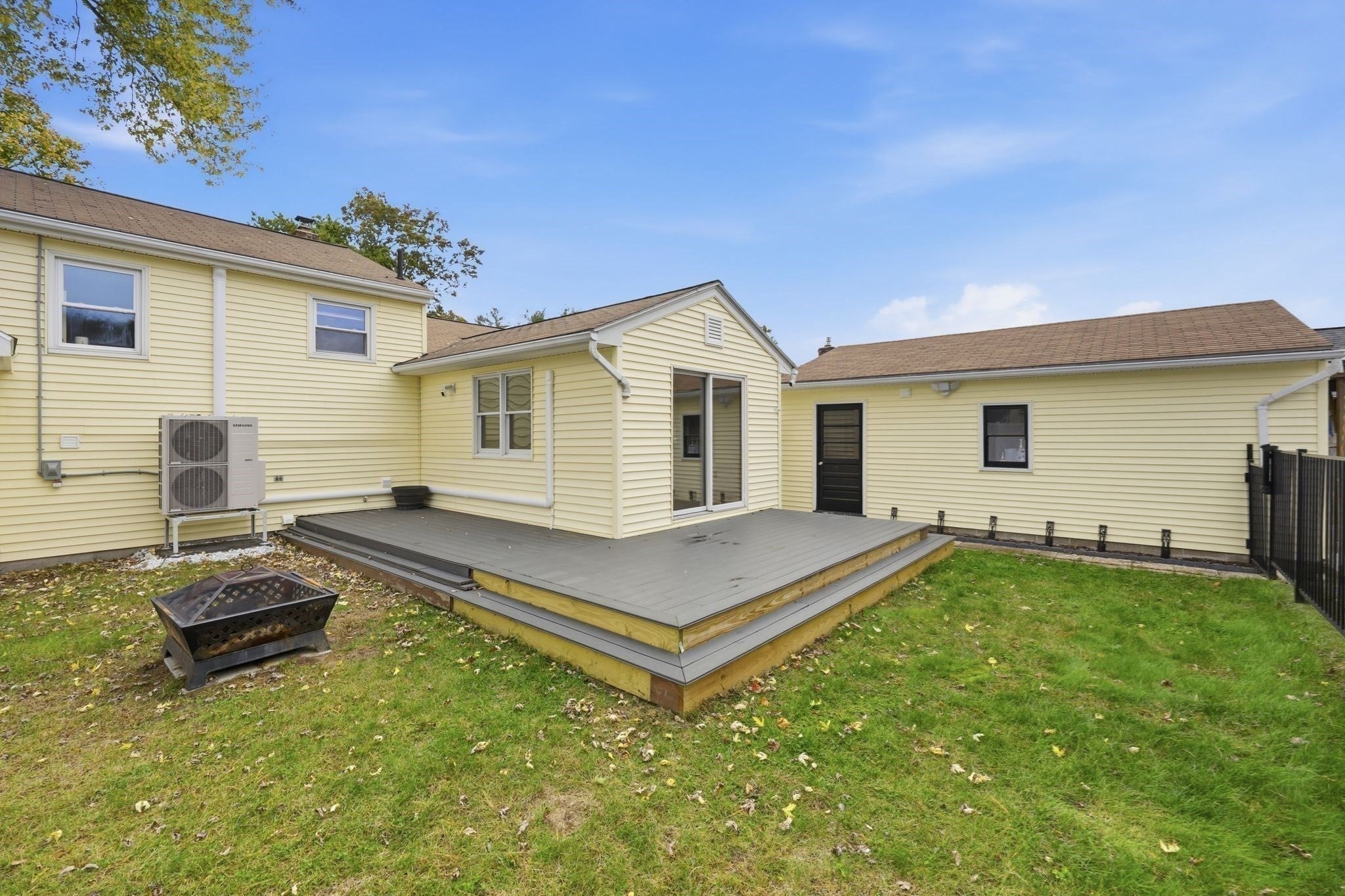 171 Tamarack Dr, Springfield, MA Photo #26