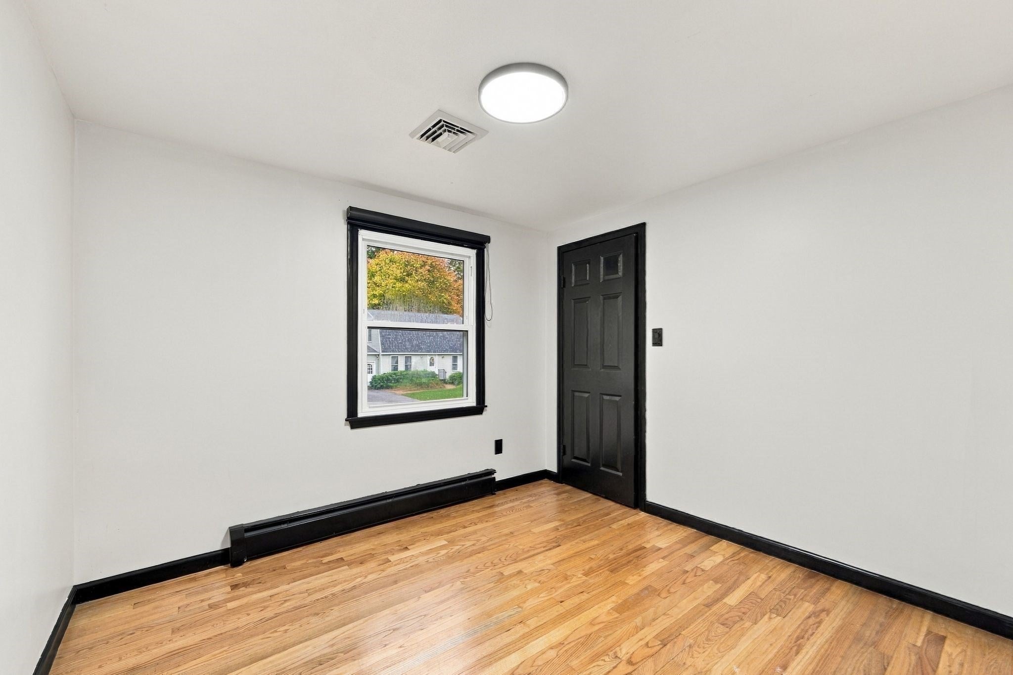 171 Tamarack Dr, Springfield, MA Photo #24