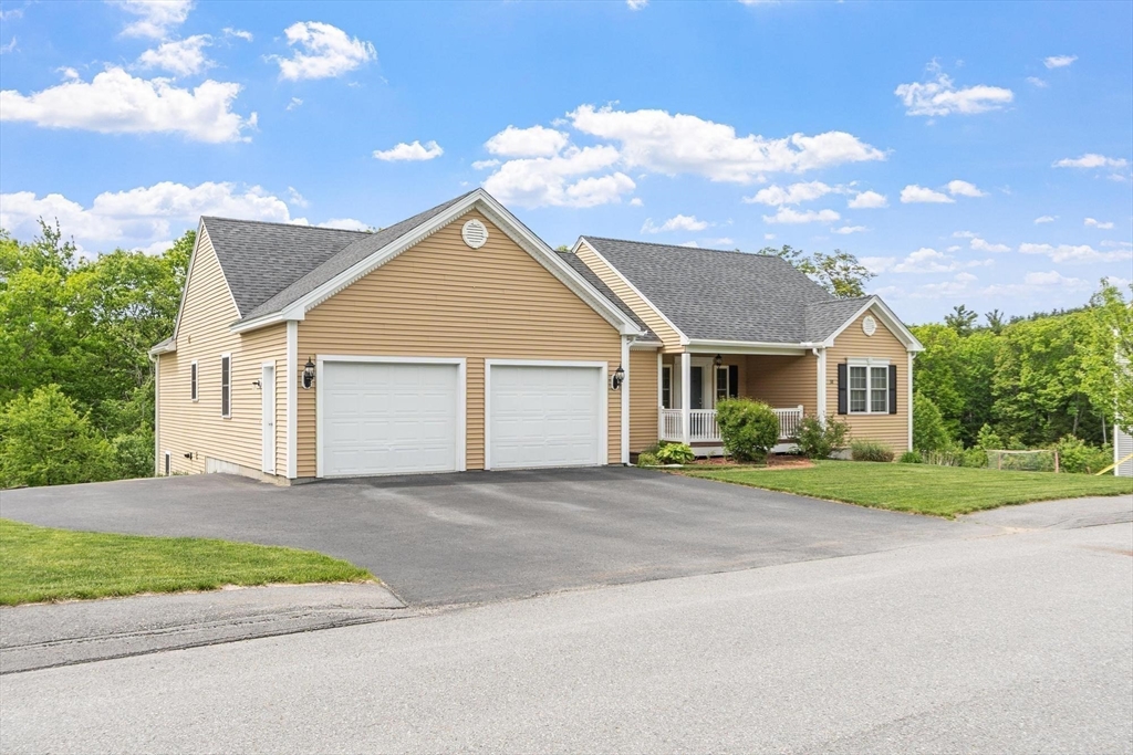 38 Hemlock Rd