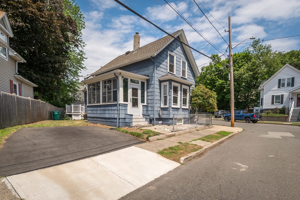 36 Clarendon Ave