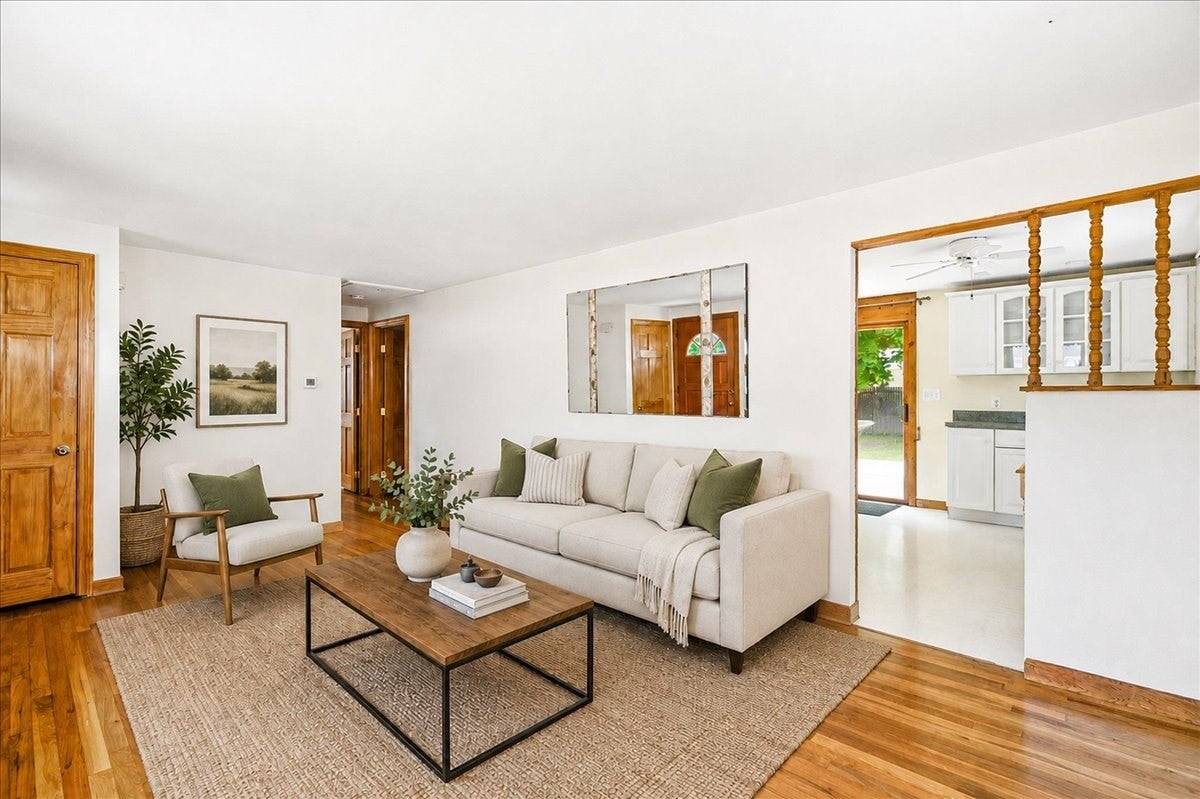20 Pine Hill Ter