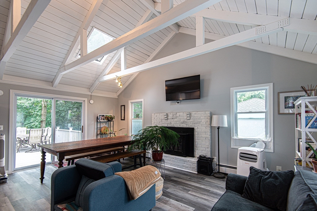 82 Perry Ave.